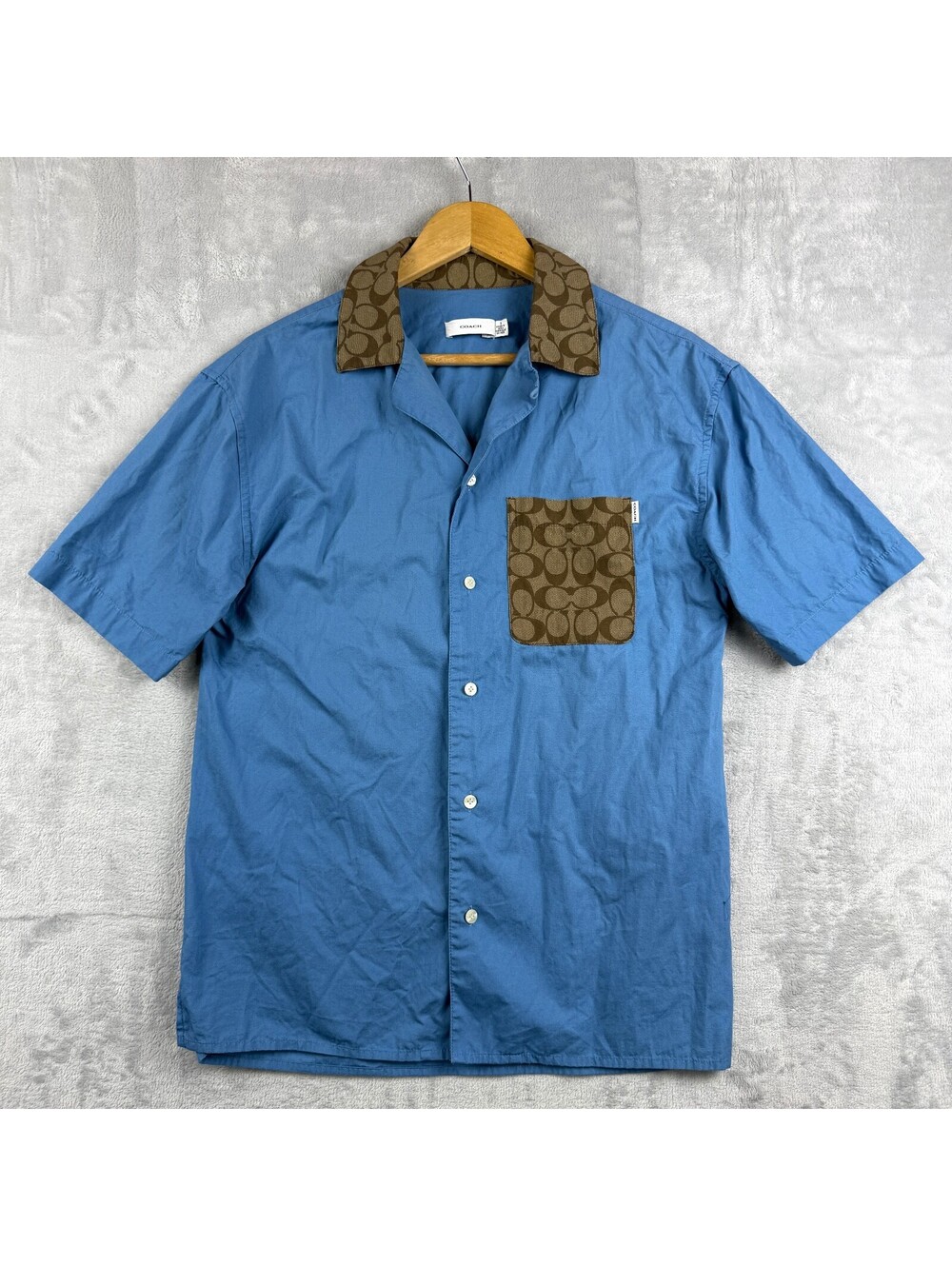 Coach Signature Colorblock Camp Shirt Size S Luxury Design Preppy Short Sleeve